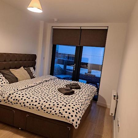 Amazing Apartment Moments Away From The Heart Of Лондон Екстериор снимка