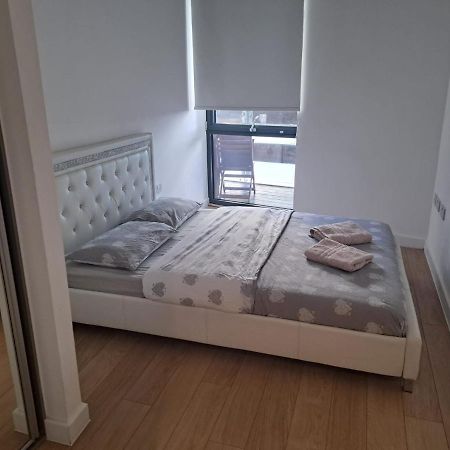 Amazing Apartment Moments Away From The Heart Of Лондон Екстериор снимка