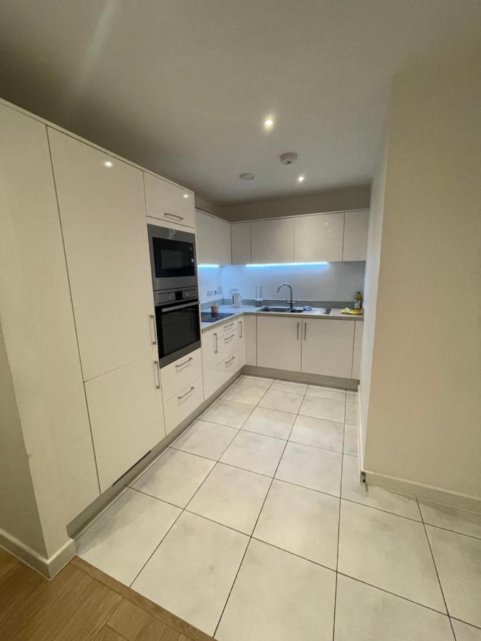 Amazing Apartment Moments Away From The Heart Of Лондон Екстериор снимка